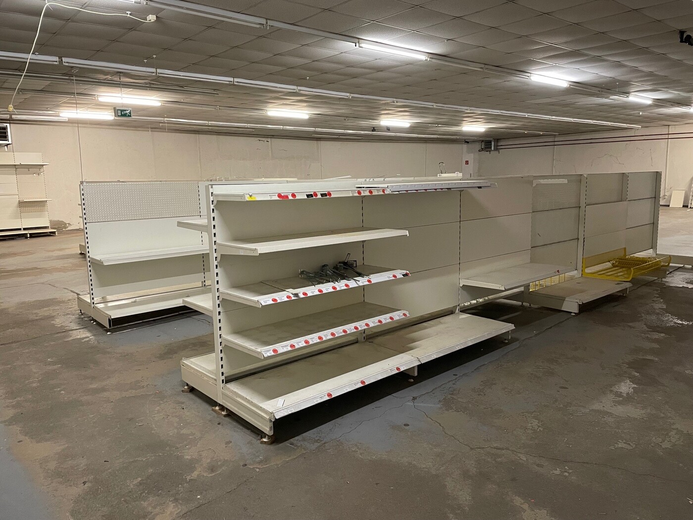 Ried 13: vorhandene Regalsysteme, Quelle: Eigentümer Ried 13